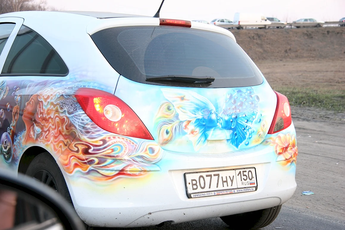 Аэрография на Тойота Авенсис