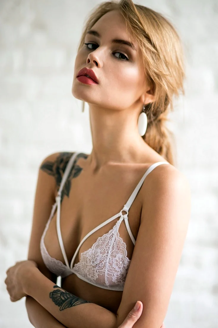 Анастасия Щеглова Bra