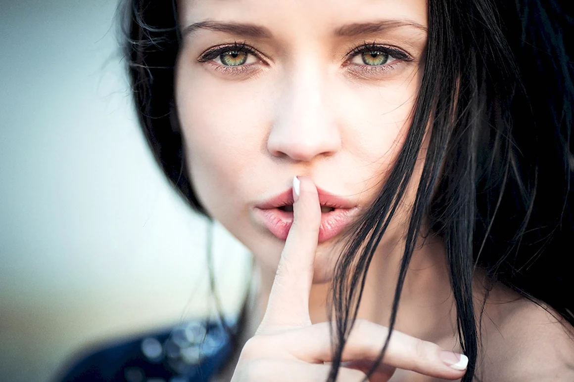 Angelina Petrova Eye