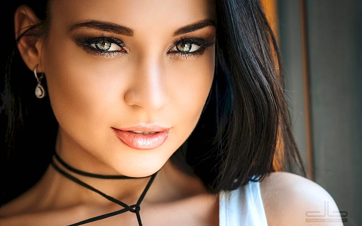 Angelina Petrova взгляд