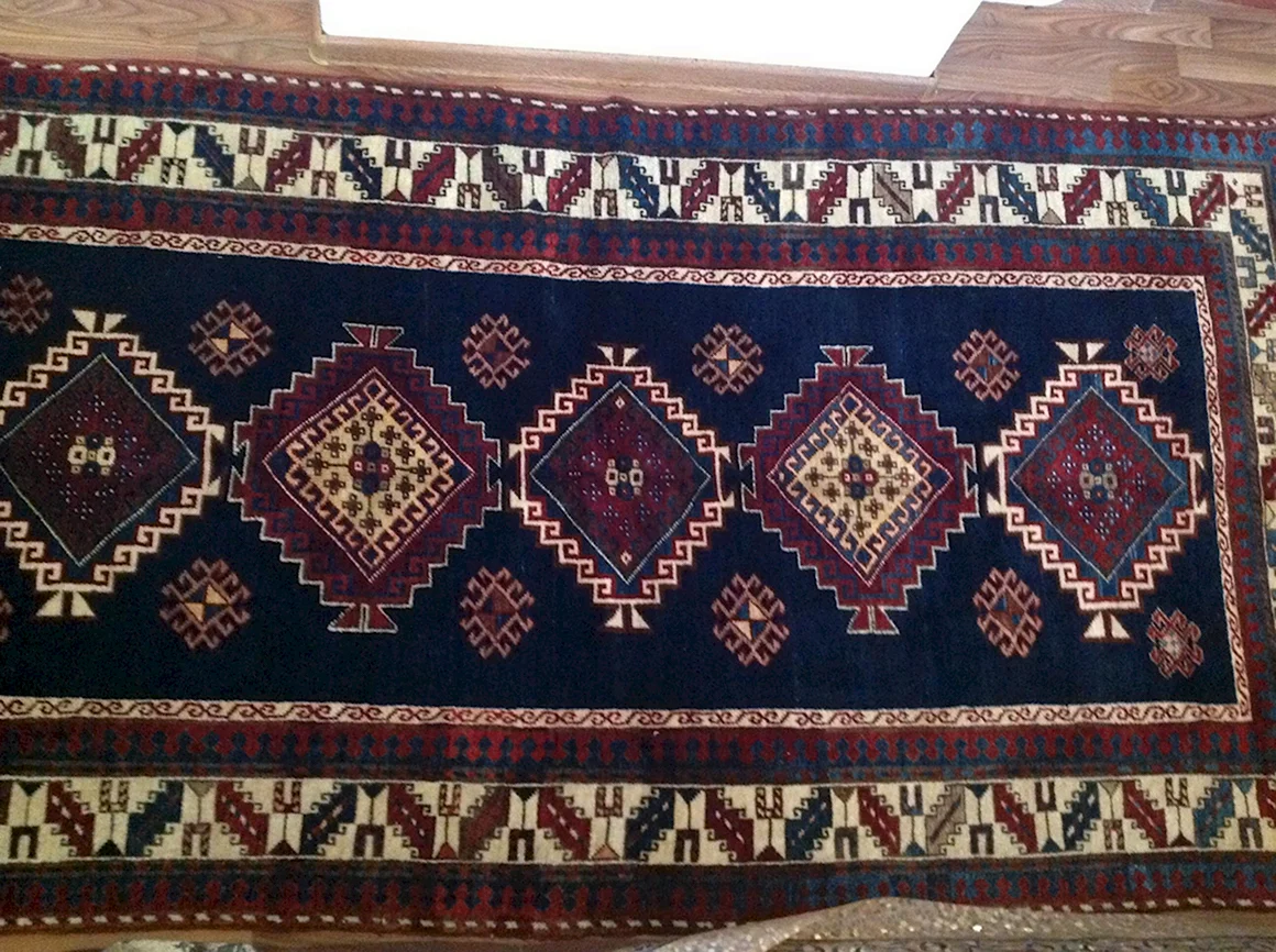 Армянский ковер