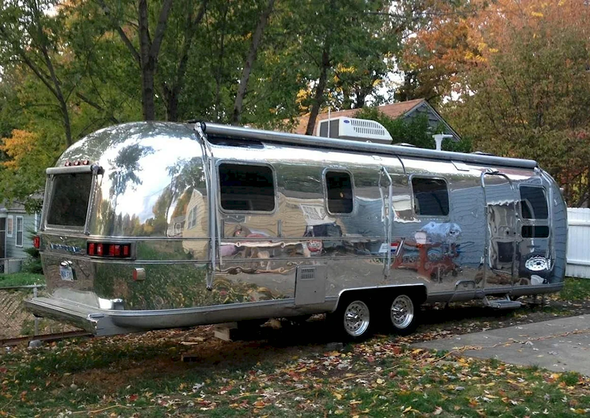 Автодом Airstream