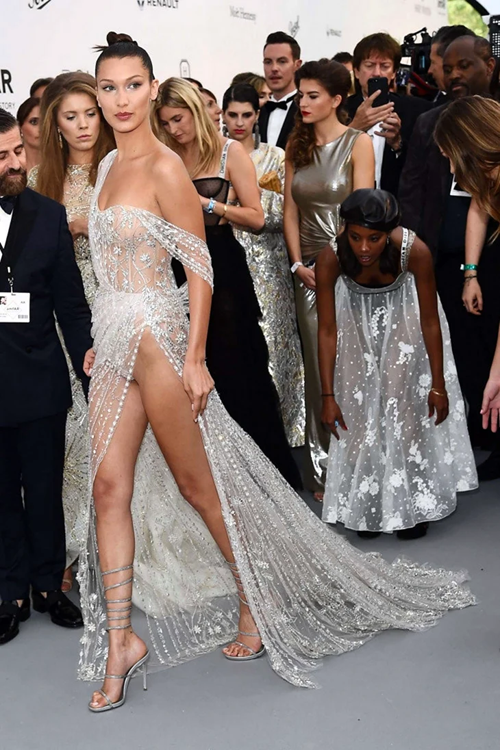 Белла Хадид Канны 2017 AMFAR
