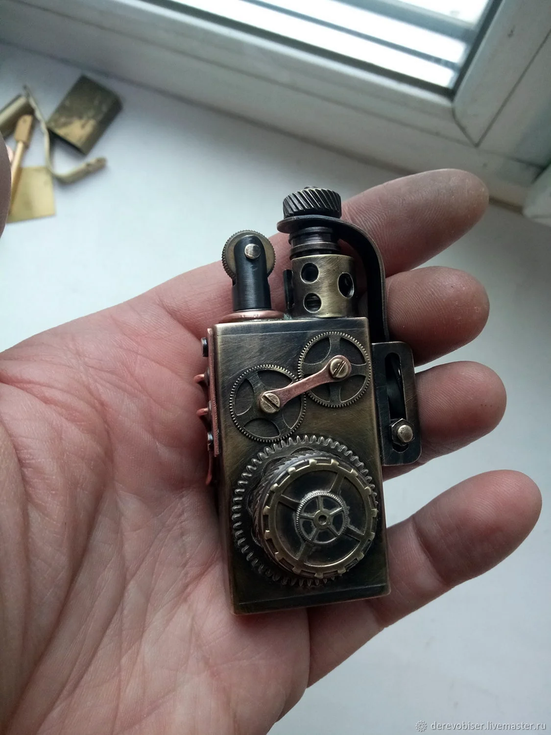 Бензиновая зажигалка СВР
