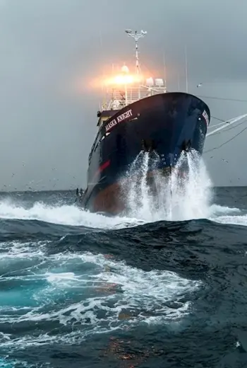 Берингово море шторм