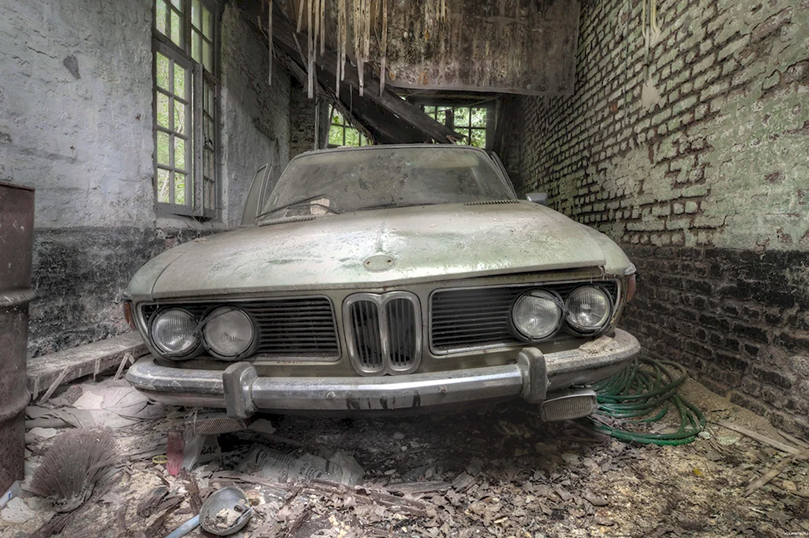 BMW e38заброшенные машины
