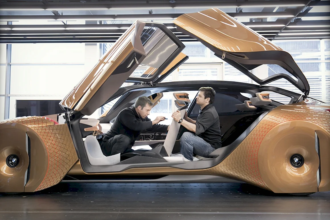 BMW next 100
