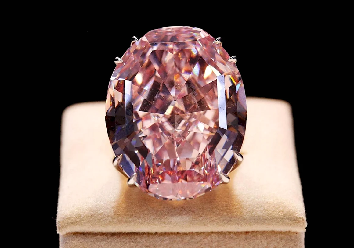 Бриллиант «розовая звезда» Pink Star Diamond
