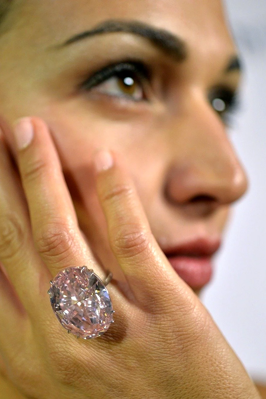 Бриллиант «розовая звезда» Pink Star Diamond