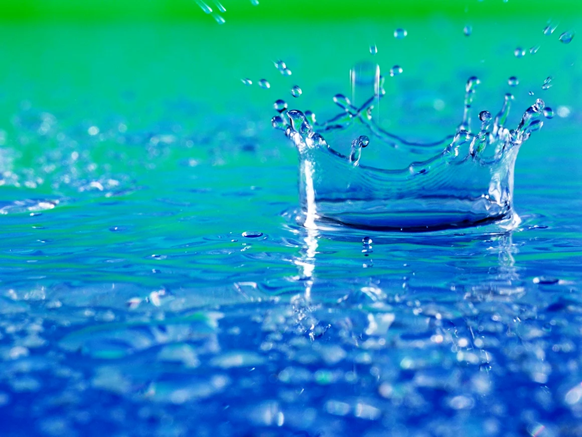 Брызги воды
