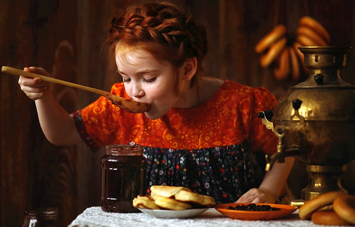 Чаепитие девочки