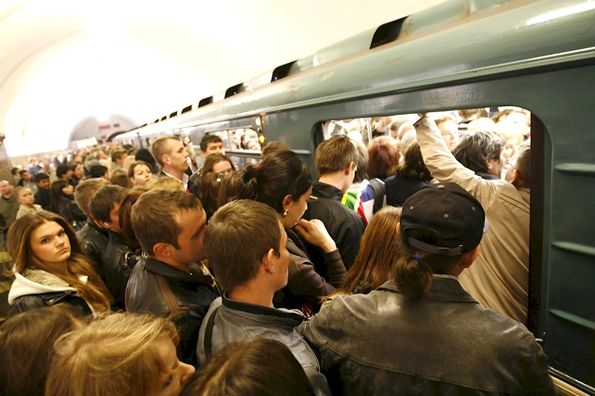 Час пик в метро в Москве