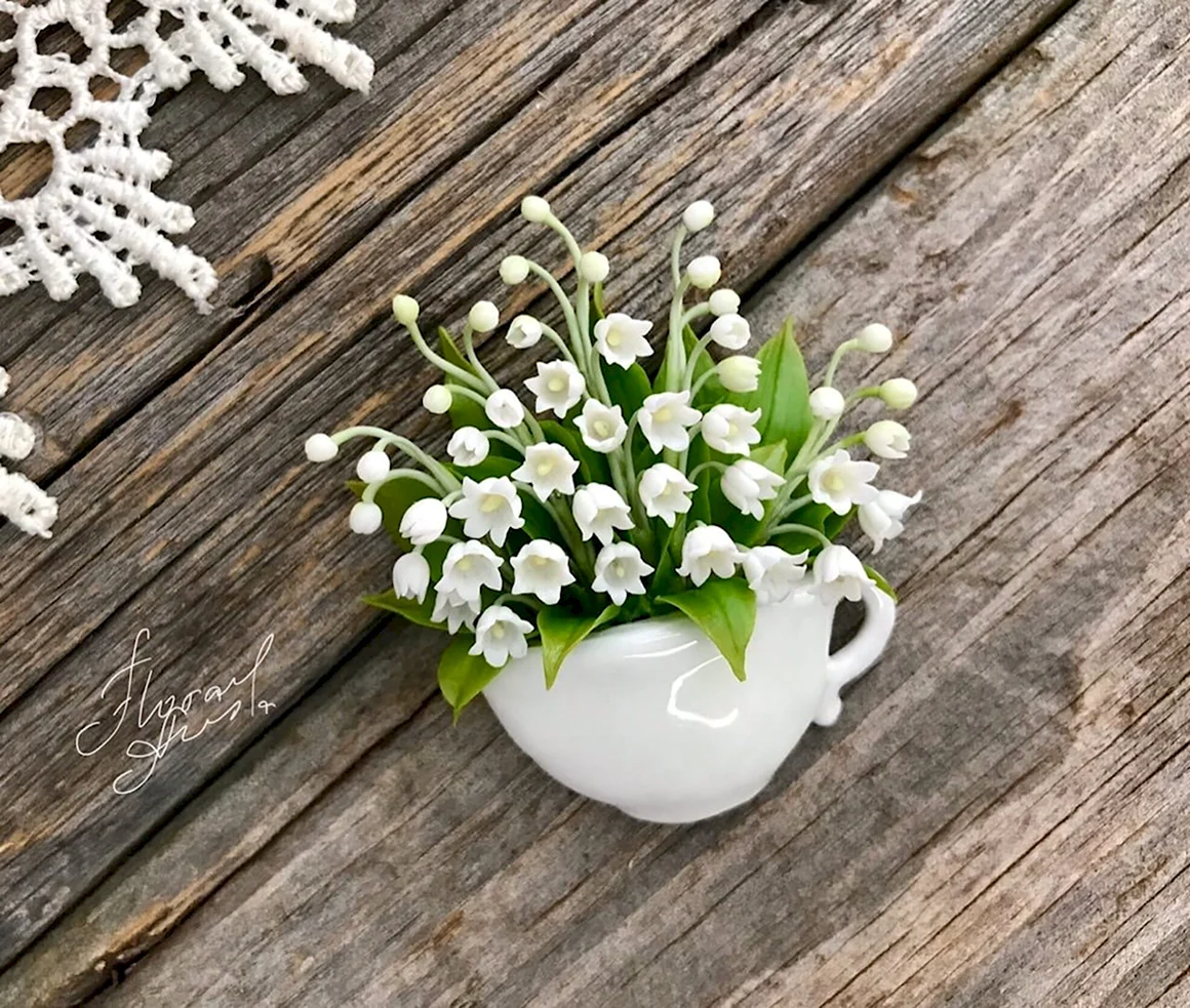 Чашка с ландышами