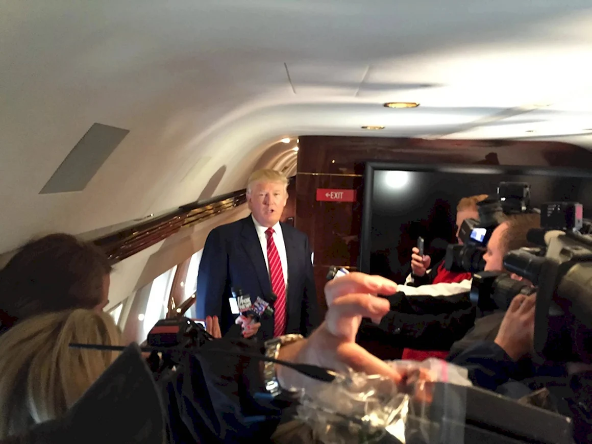Частный самолет Дональд Трамп