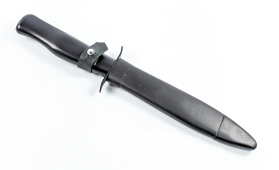Чёрный нож танкиста НР-40