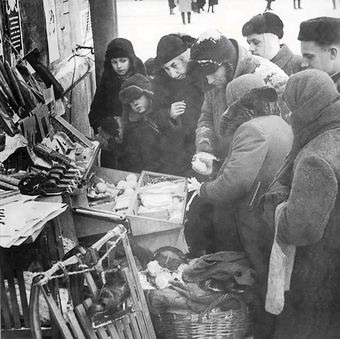 Черный рынок блокадного Ленинграда