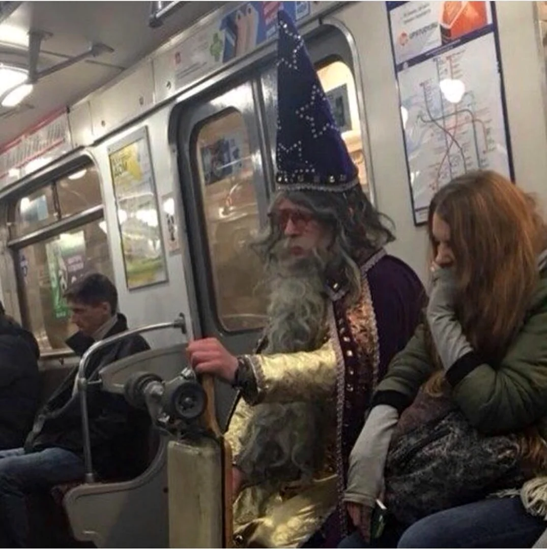 Чудаки в метро Московском