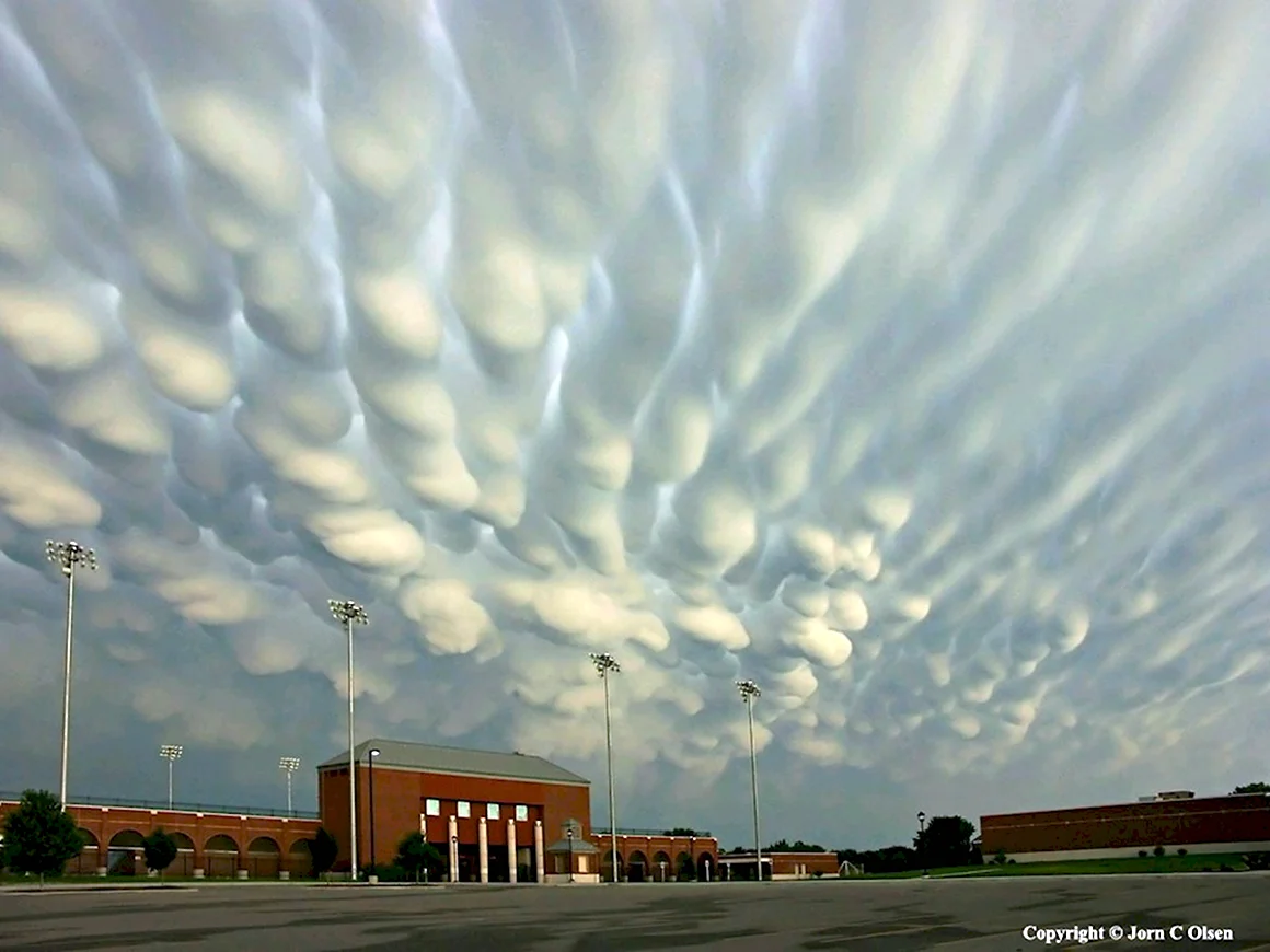 Cumulonimbus Mammatus