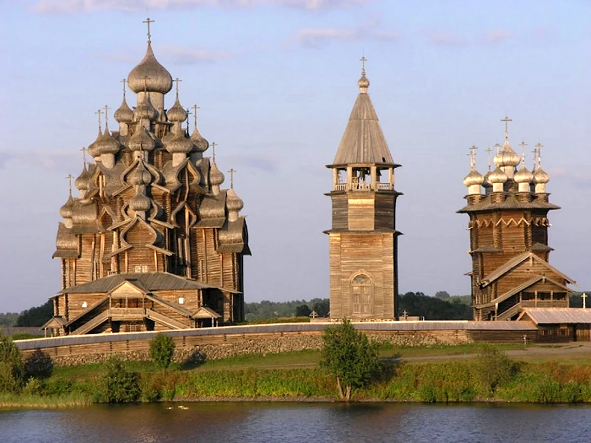 Деревянные церкви Кижи