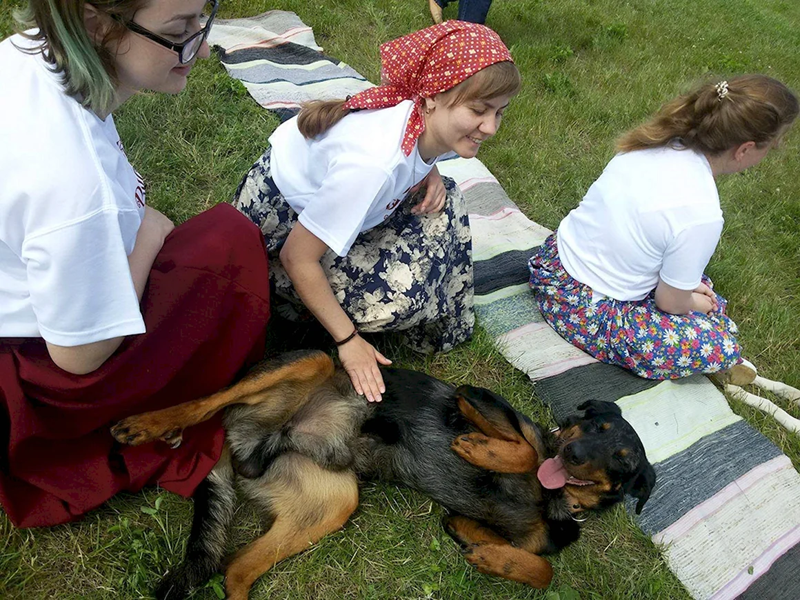 Деревня Тыгыдым праздник русской лени