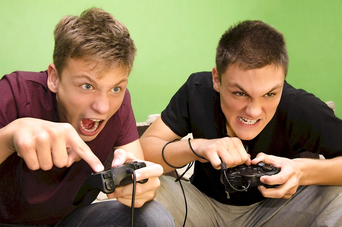 Дети играющие в Видеоигры
