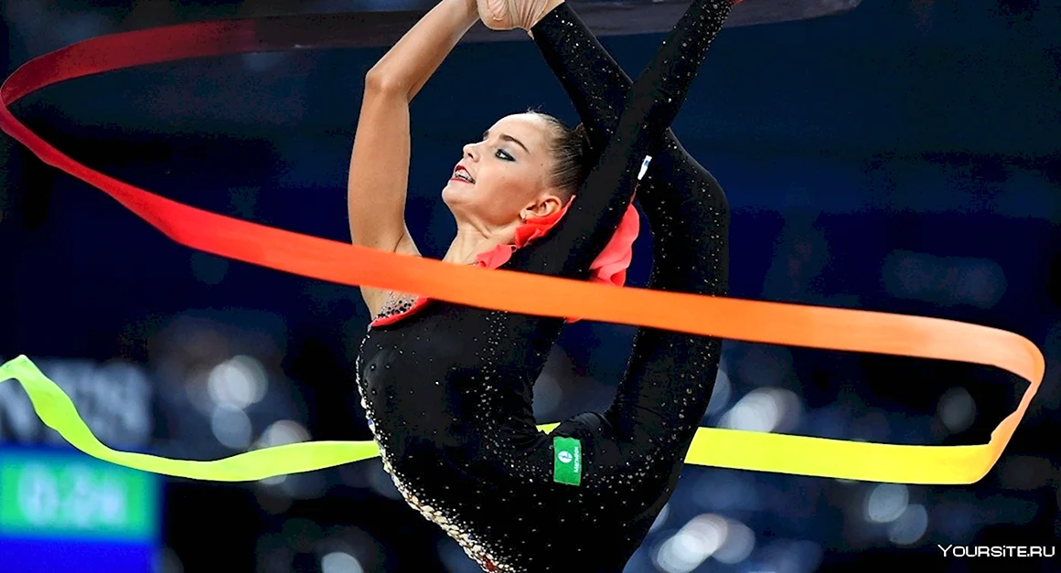 Дина Аверина художественная гимнастика