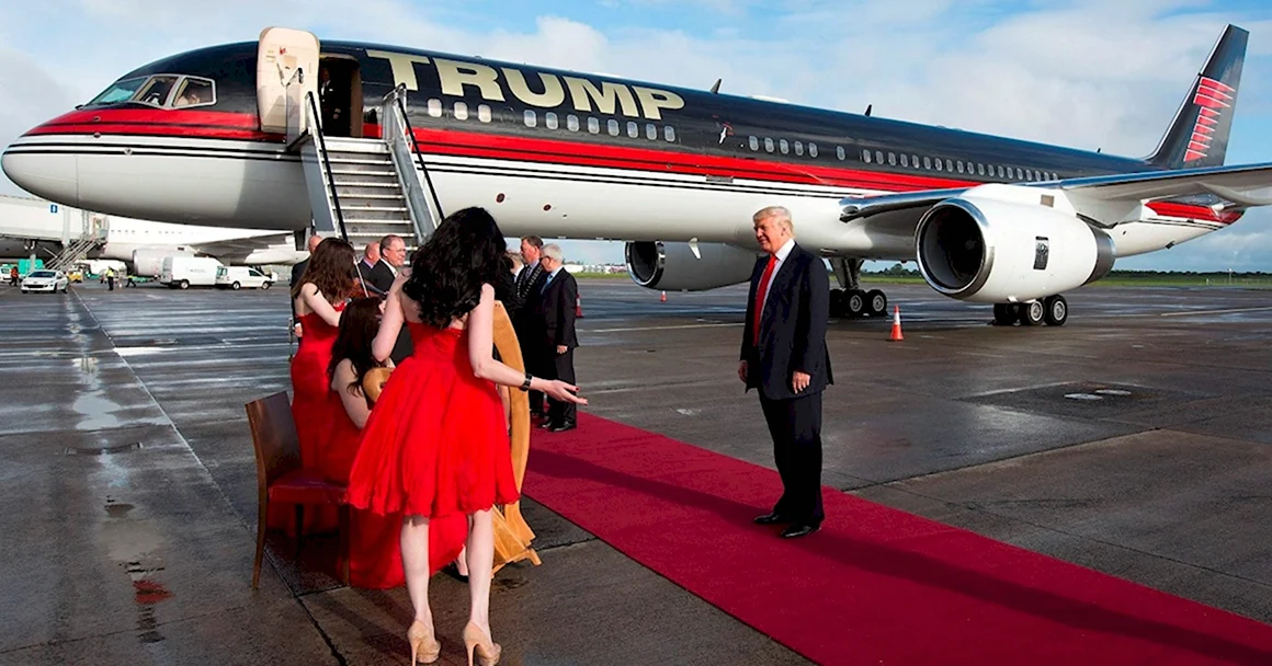 Дональд Трамп самолет