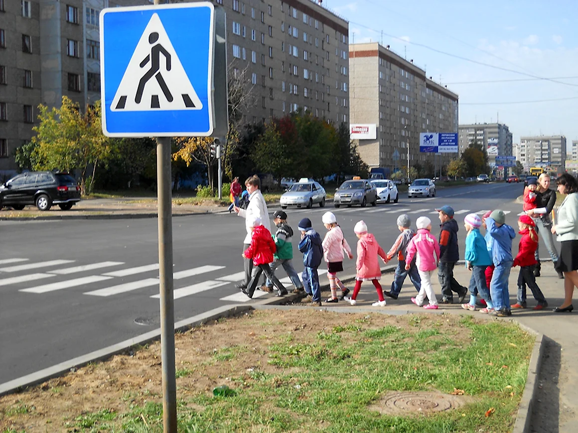 Дорожные знаки вблизи школ