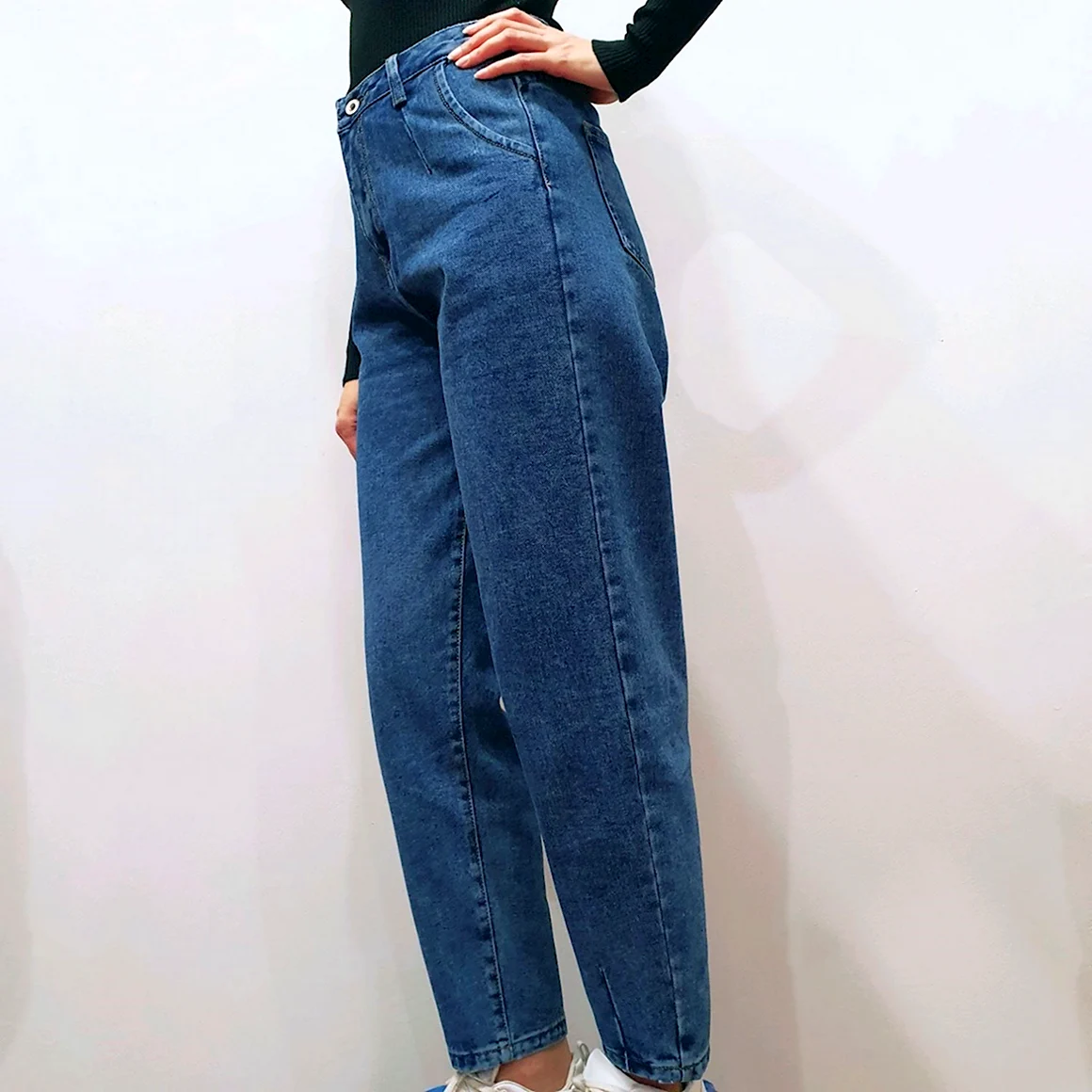 Джинсы Levis женские 2021 бананы