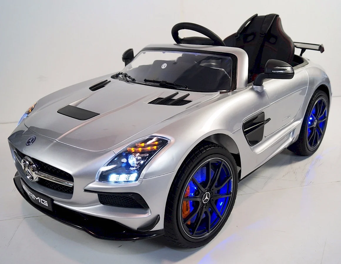 Электромобиль Mercedes-Benz SLS