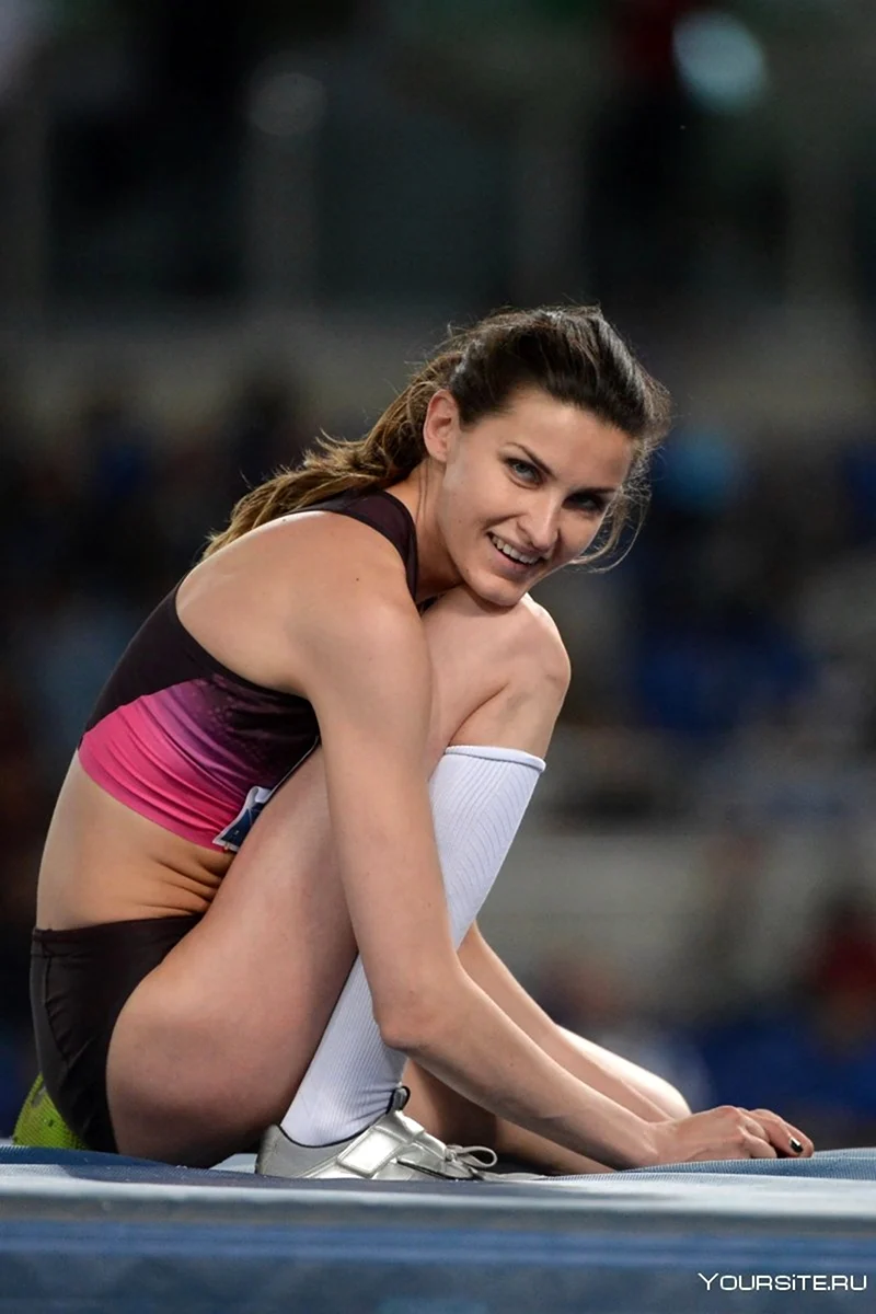 Елена Чичерова