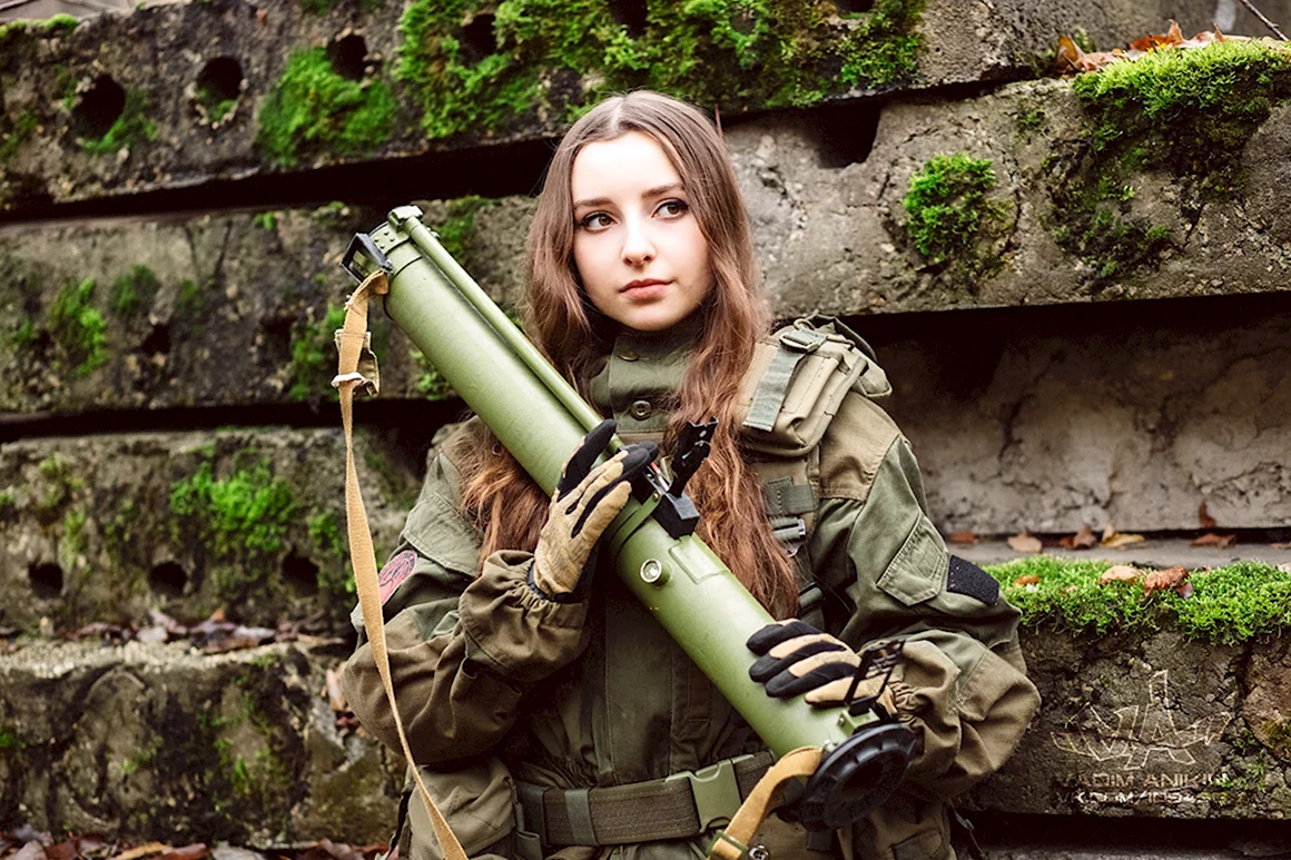 Елена Делигиоз боец Новороссии
