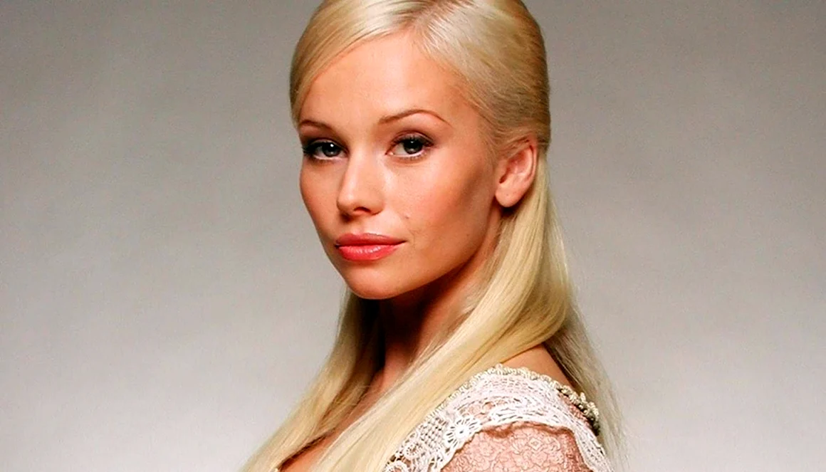 Елена Корикова