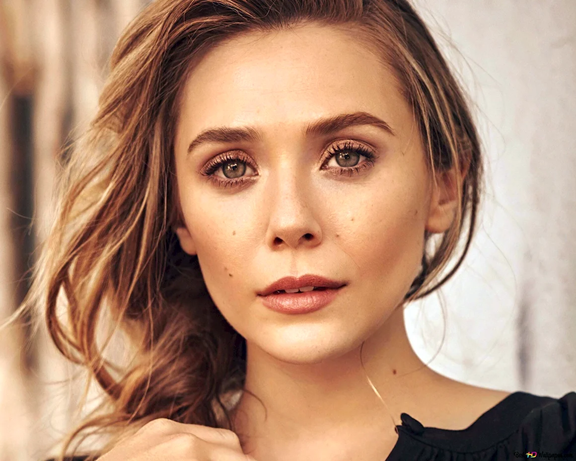 Elizabeth Olsen 2021