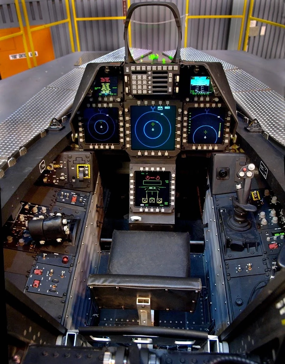 F 22 Раптор кабина