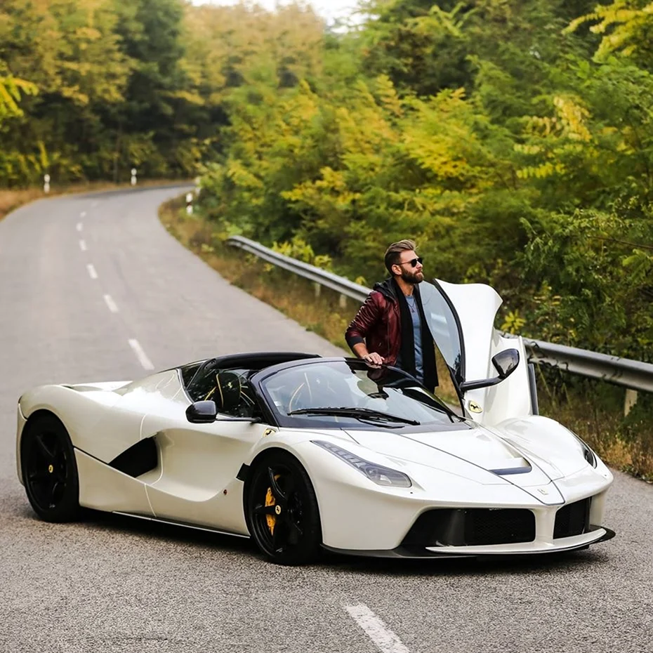 Ferrari LAFERRARI белая