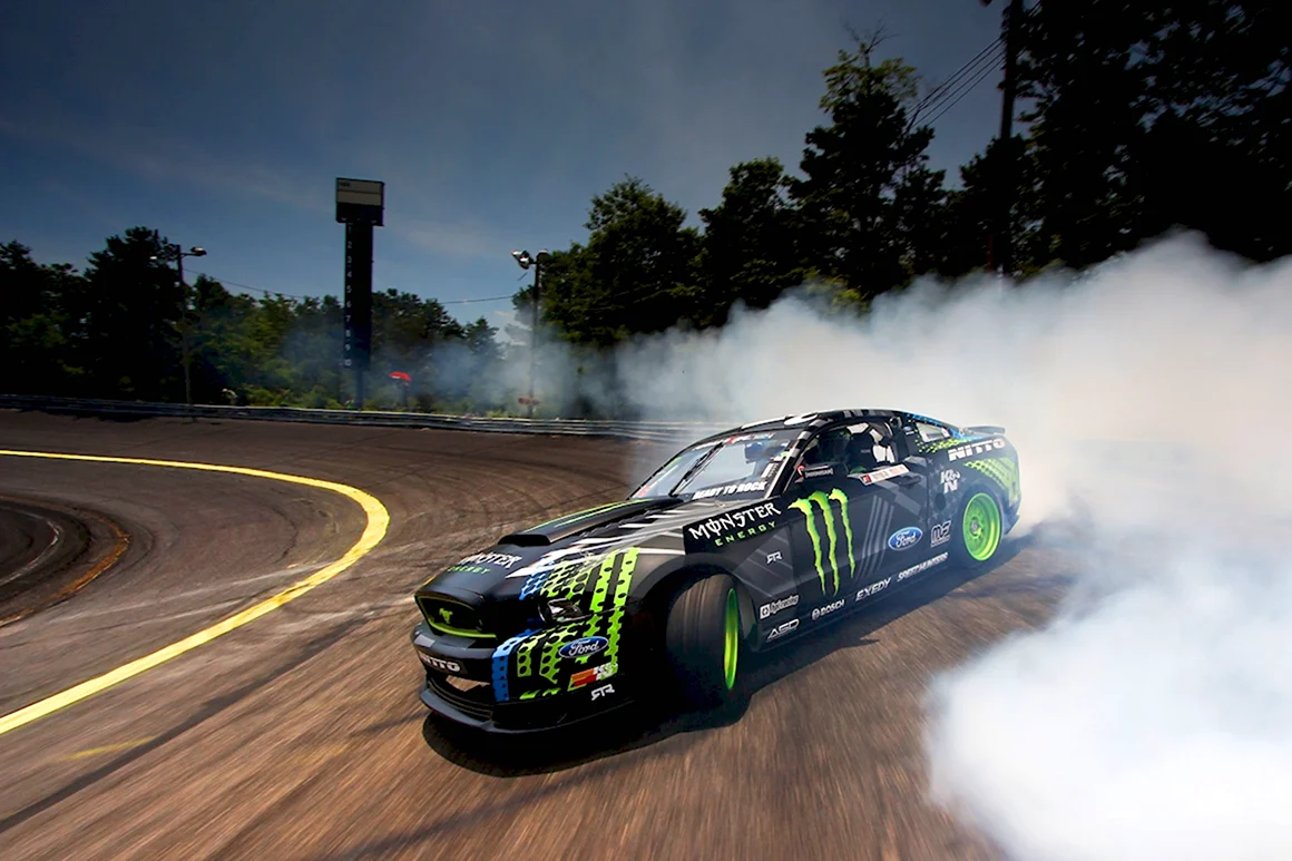 Форд Мустанг Monster Energy