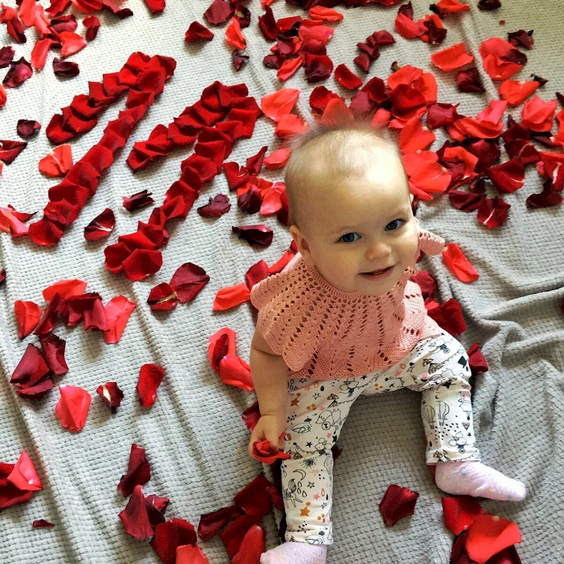 Фотосессия 10 месячных детей