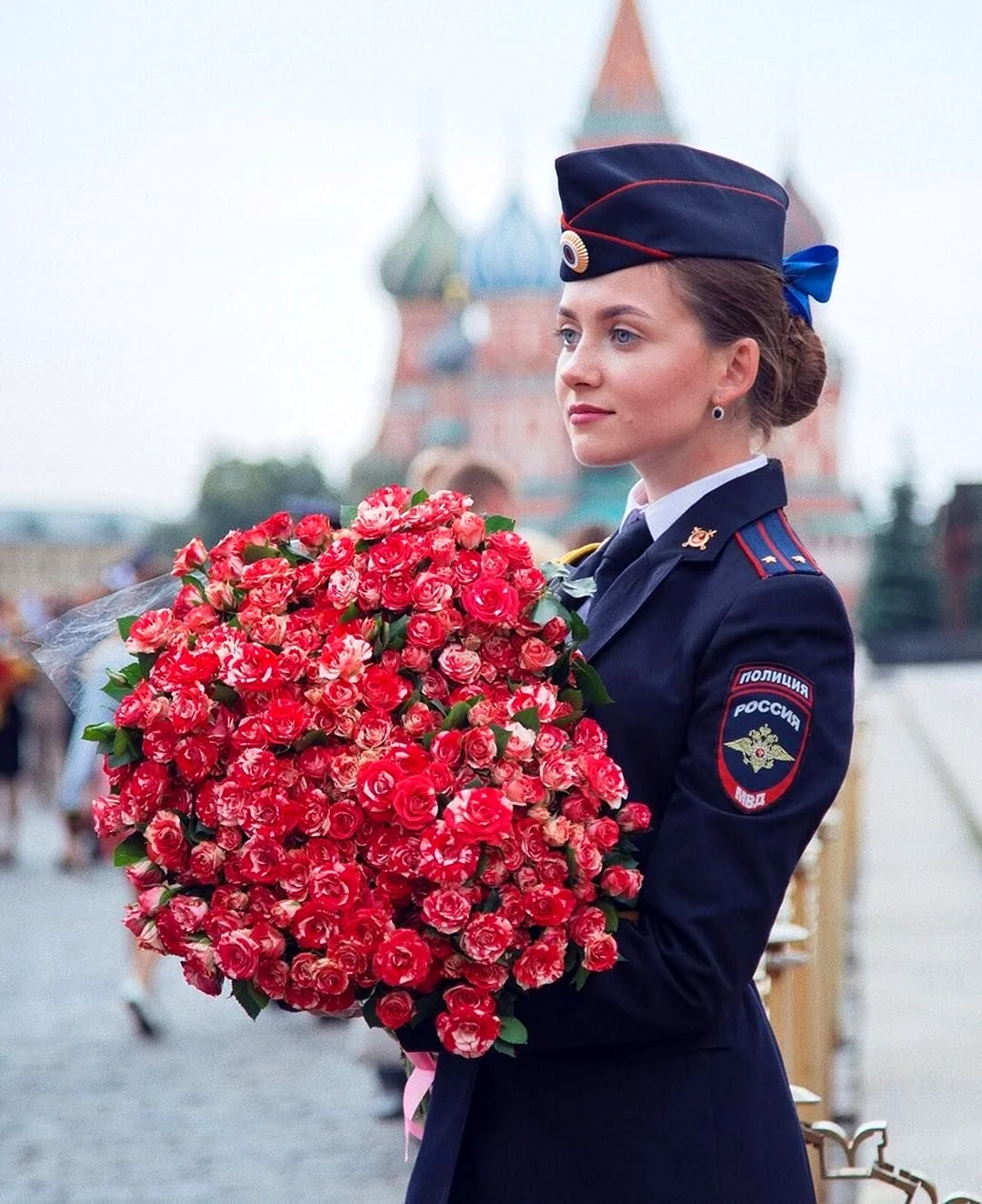 Фотосессия в форме полицейского