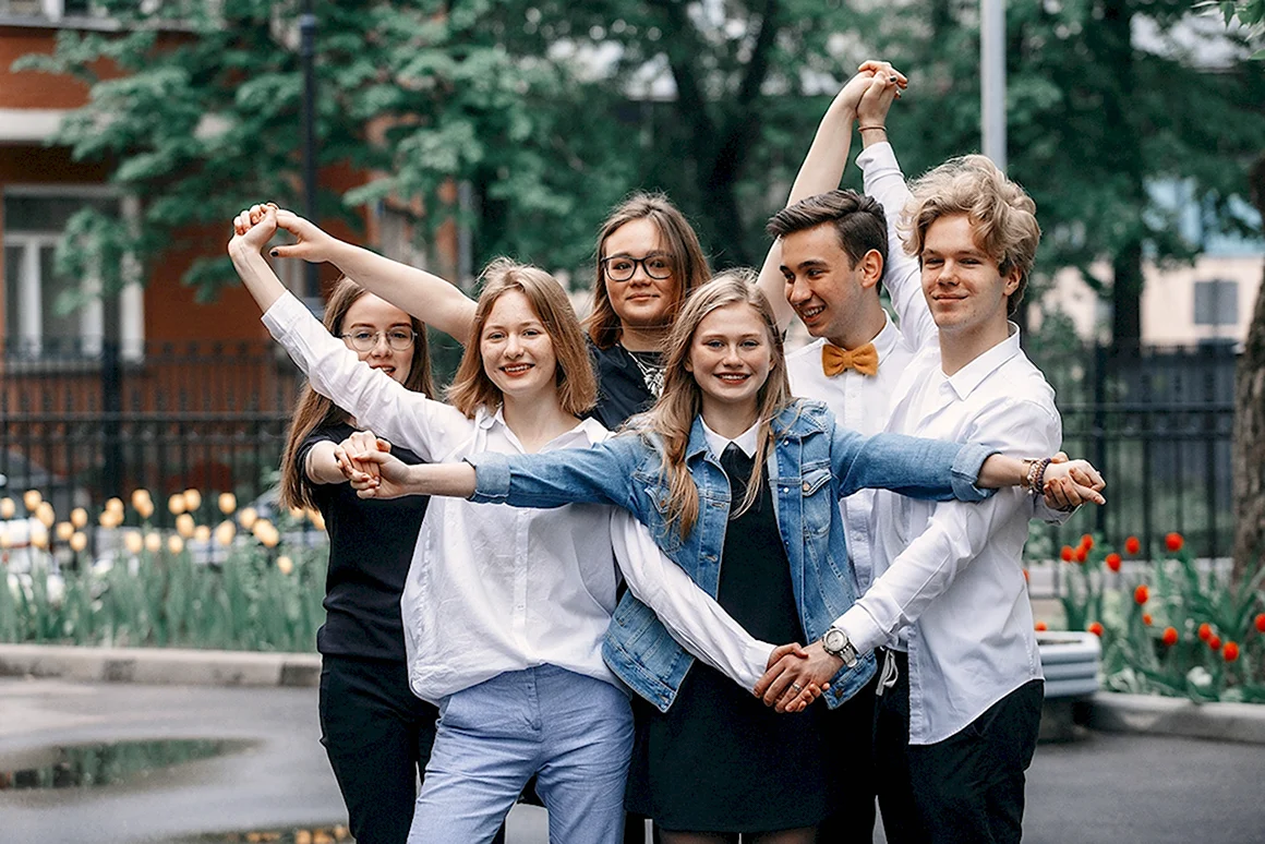 Групповая фотосессия выпускников