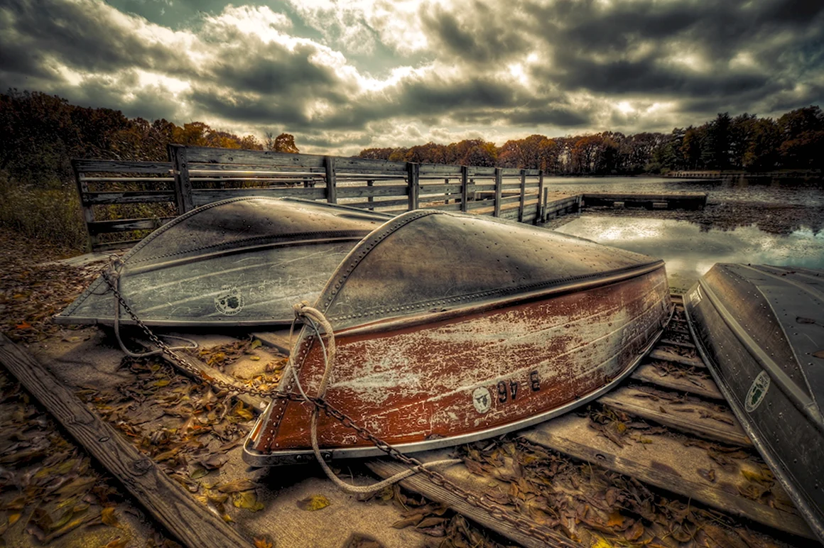 HDR лодка