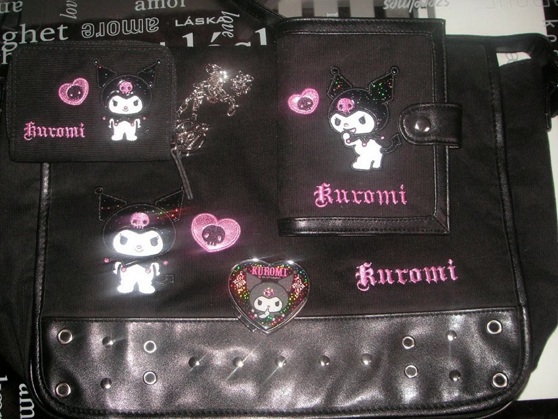 Hello Kitty Kuromi aesthetic одежда