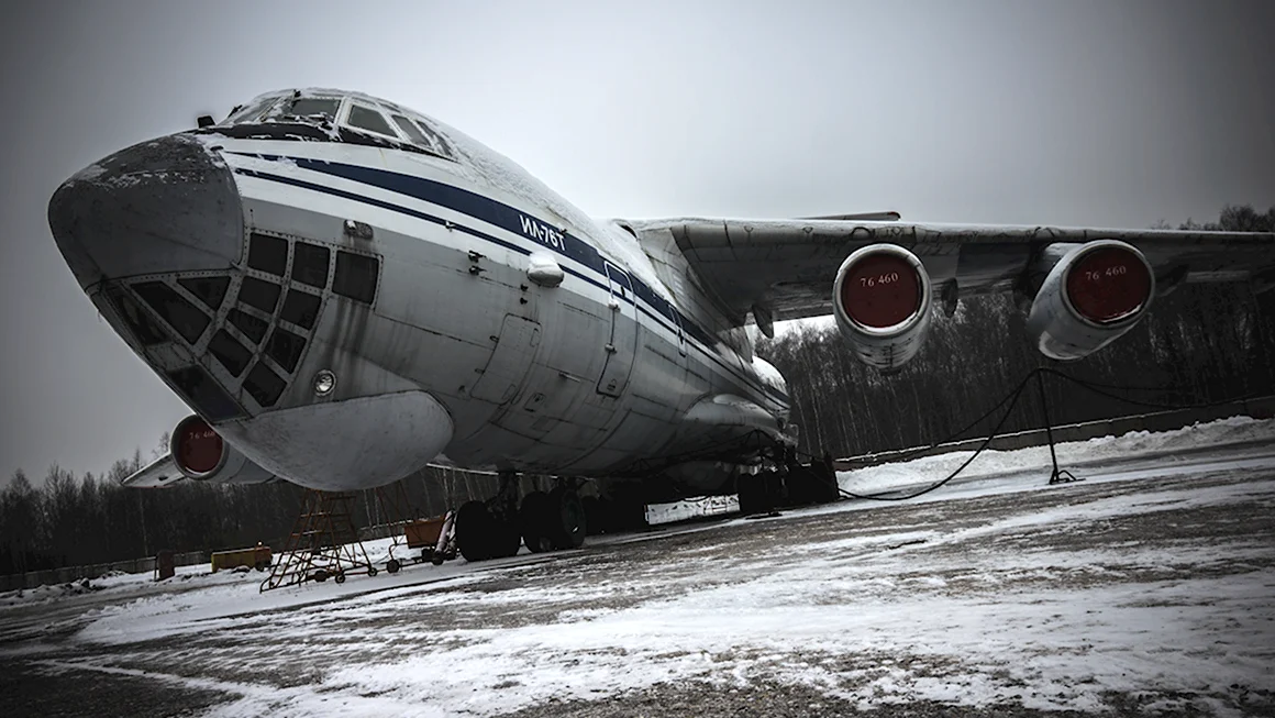 Ил-76 военно-транспортный