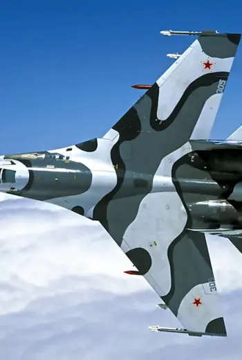 Истребитель Су-27