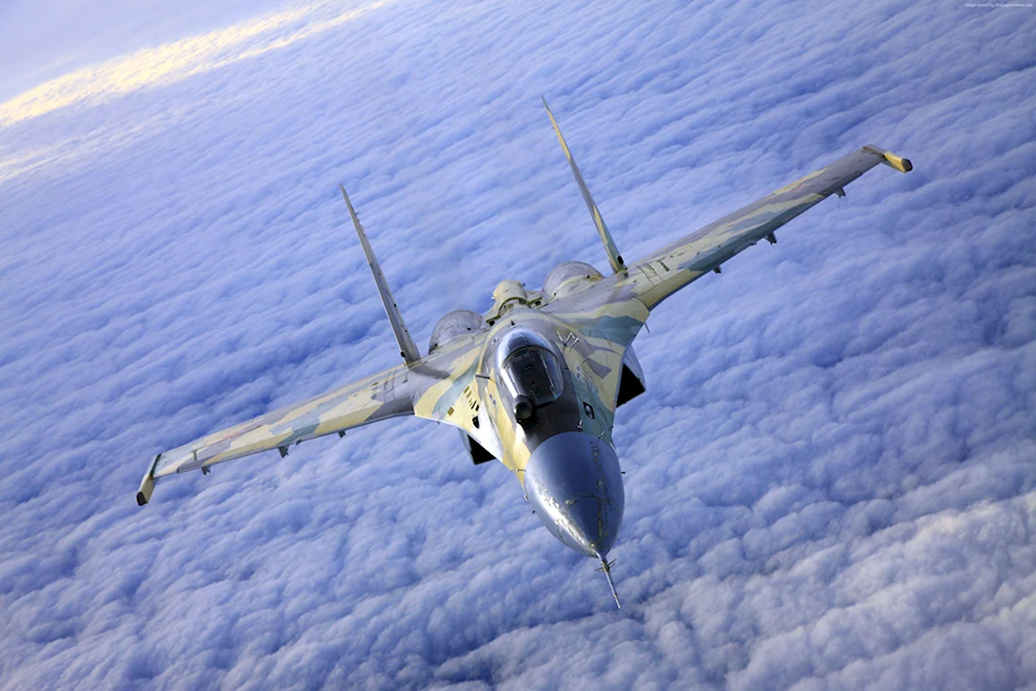 Истребитель Су-35