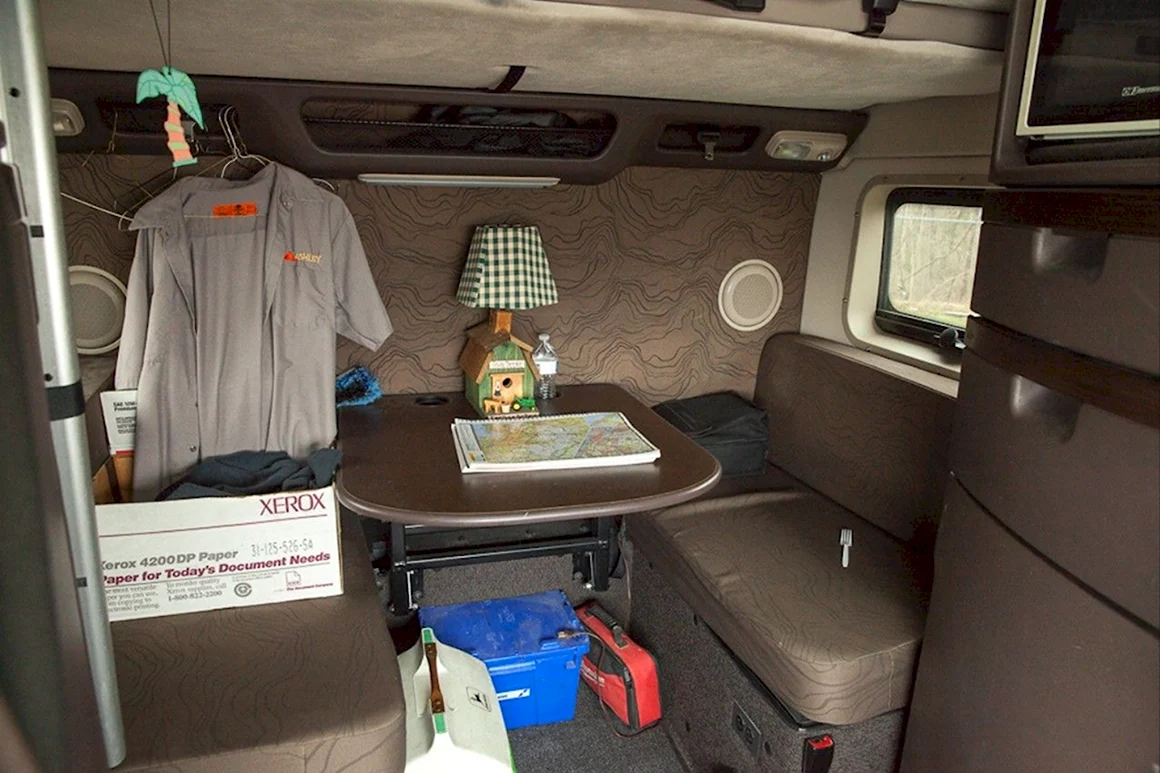Кабина Sleeper Cab
