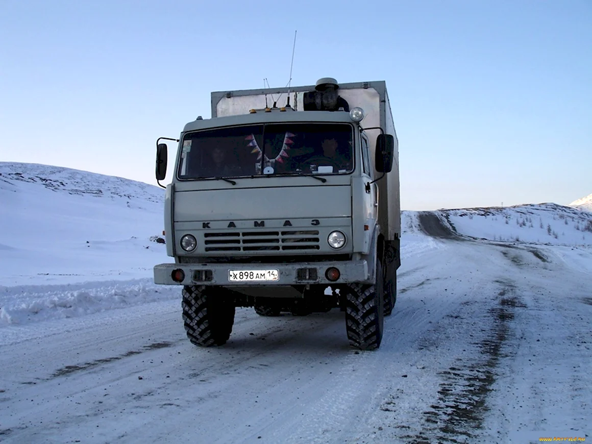 КАМАЗ 1260 автомобиль