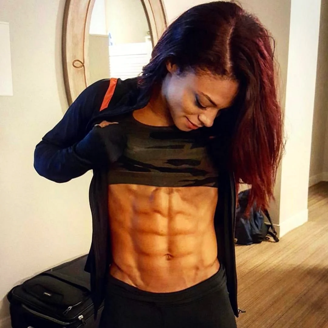 Kessia Mirellys пресс