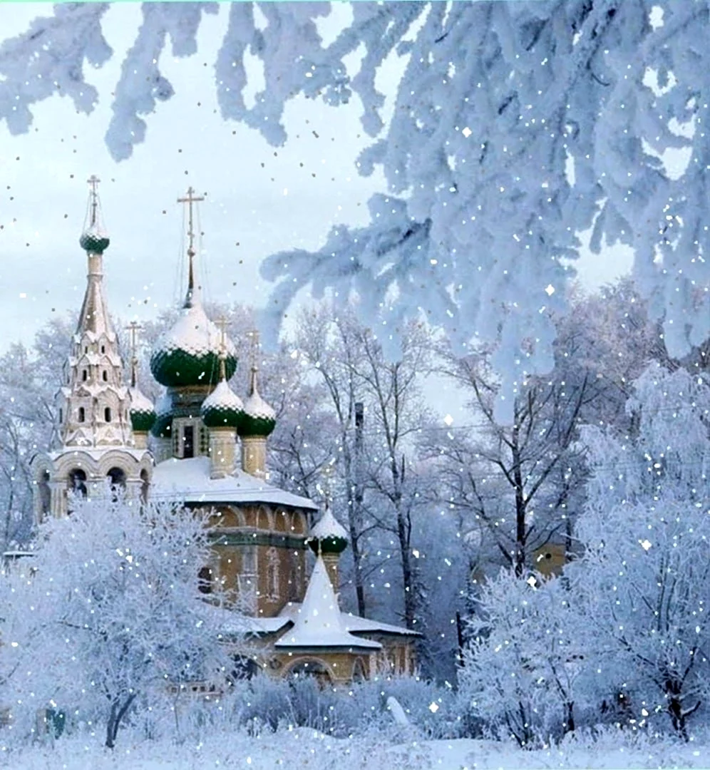 Храм зимой