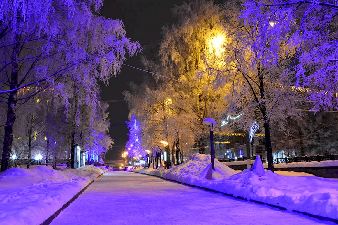 Киров улица Карла Маркса сквер